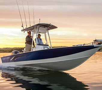 Crestliner in Quartermaster Marine